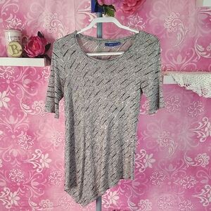 Apt. 9 Gray and Pink Knit Top (NWOT)